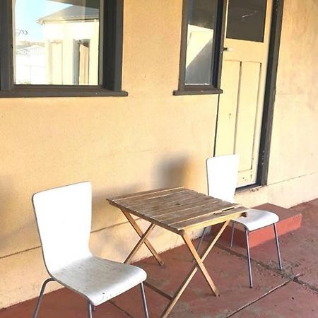 Modern Charming Miners’ Cottage +Free Internet Broken Hill Exterior foto